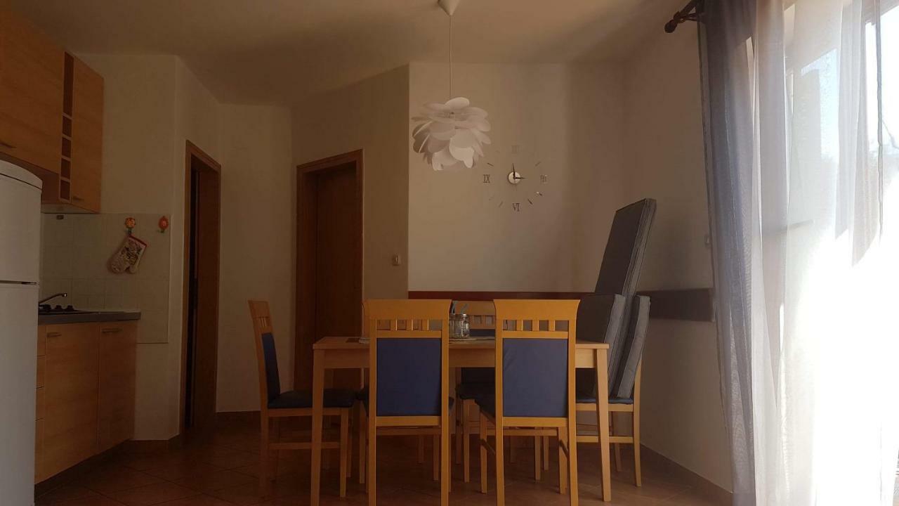 Apartment Zeljka Nerezine Exterior foto
